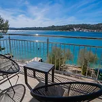Laurel Apartman