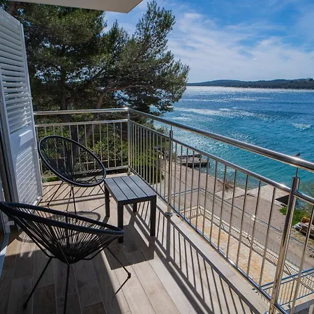 Laurel Lejlighed Tisno