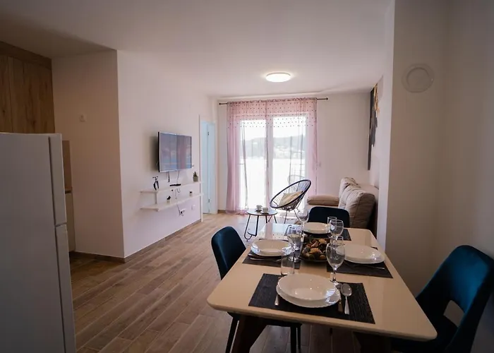 Laurel Apartamento Tisno